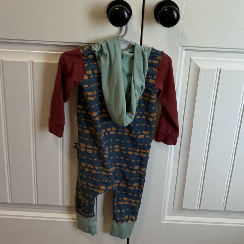 Rags to Raches Long Sleeve Romper with Hood 18-24M